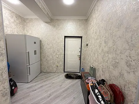 Satılır 2 otaqlı mənzil 85 m²