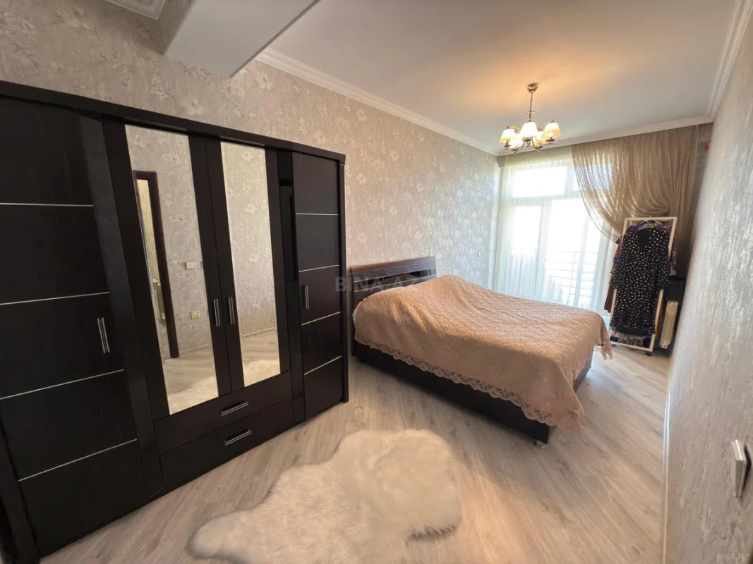 Satılır 2 otaqlı mənzil 85 m²