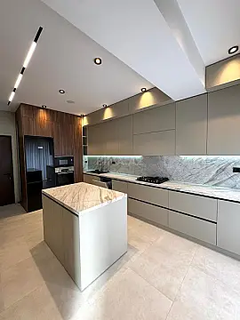 Satılır 3 otaqlı mənzil 128 m²