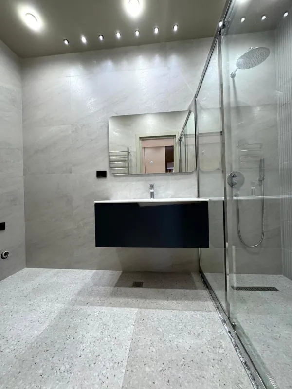Satılır 3 otaqlı mənzil 128 m²