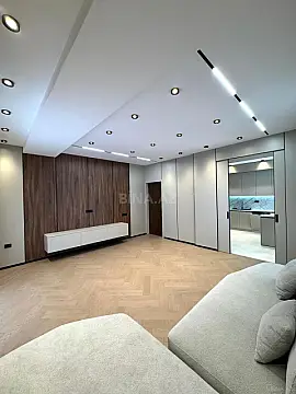 Satılır 3 otaqlı mənzil 128 m²