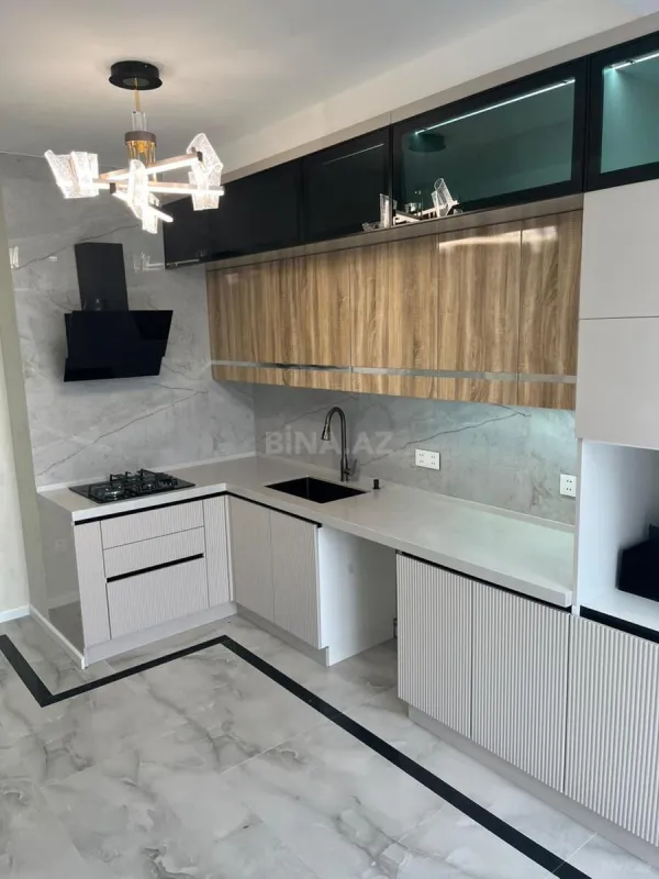Satılır 2 otaqlı mənzil 76 m²