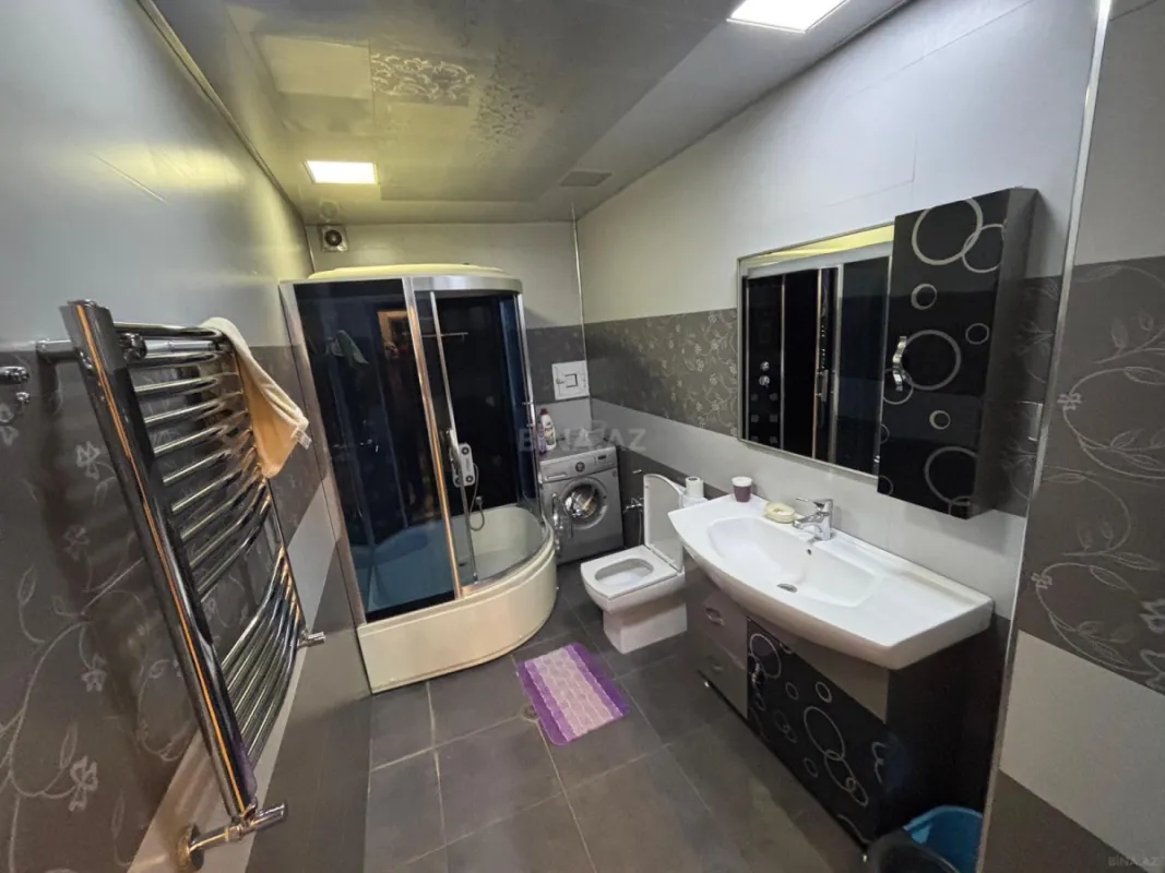 Satılır 2 otaqlı mənzil 87 m²