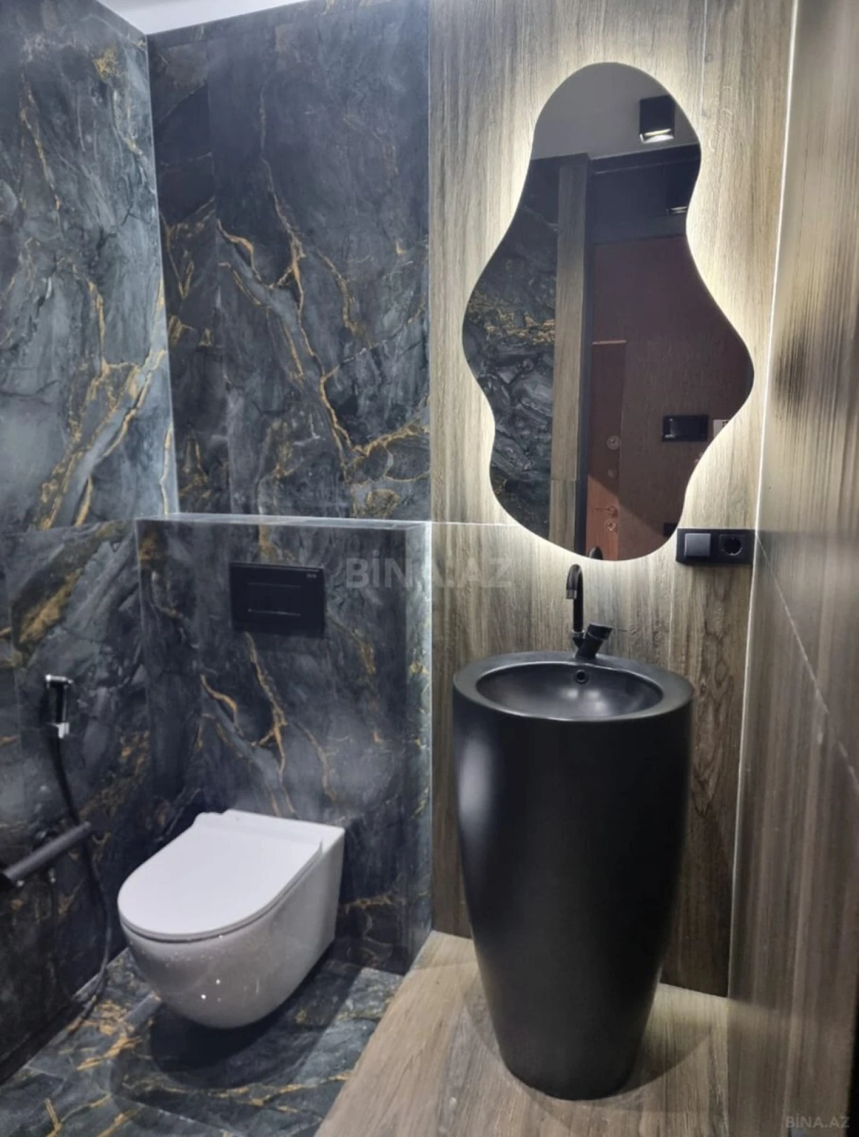 Satılır 2 otaqlı mənzil 60 m²