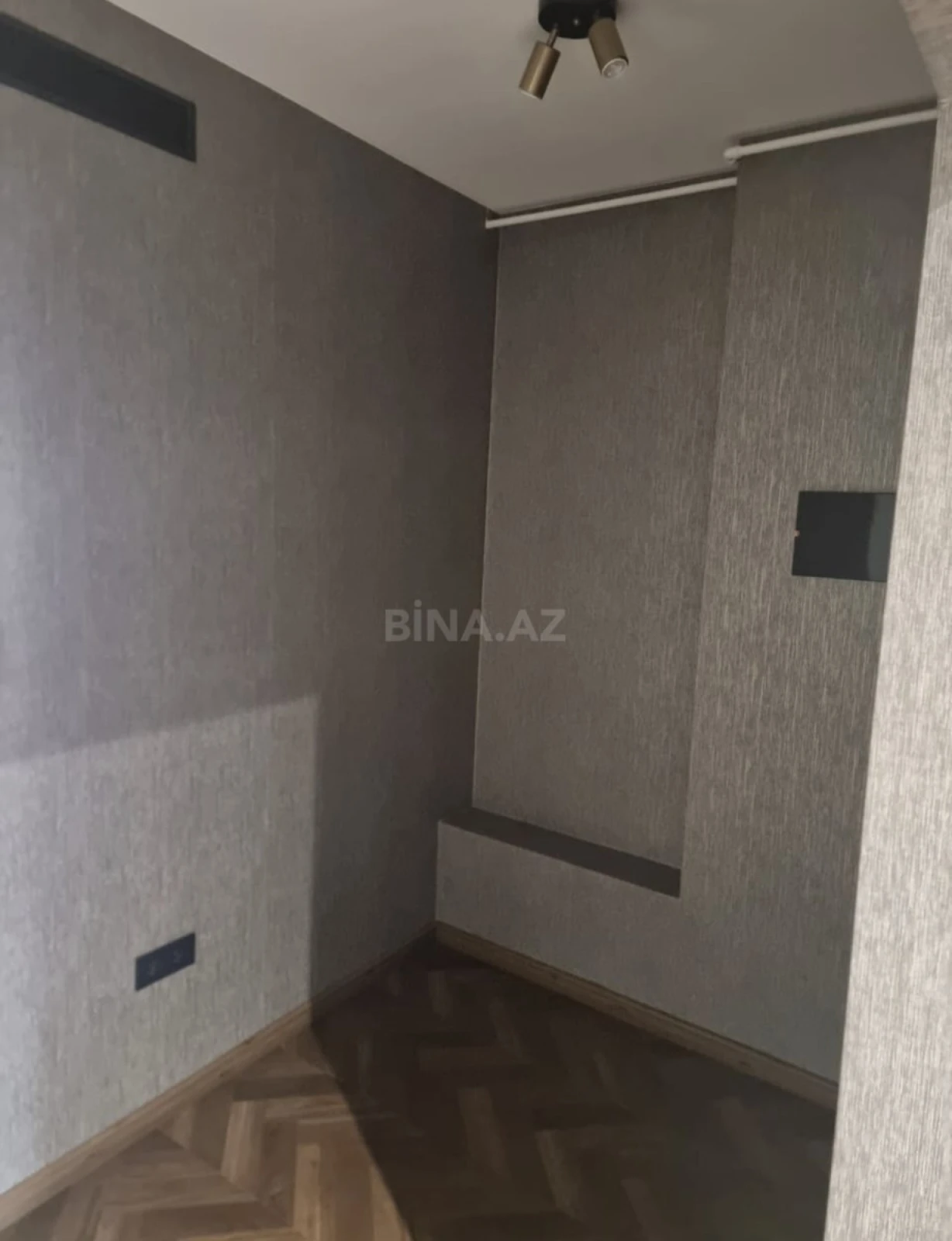 Satılır 2 otaqlı mənzil 60 m²