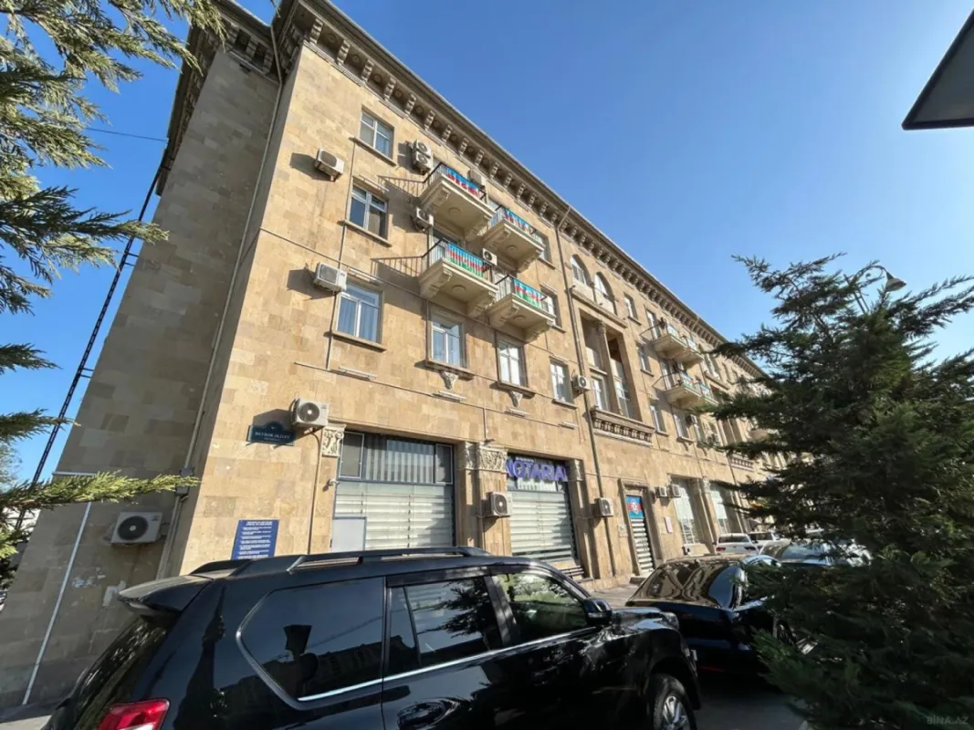 Satılır 3 otaqlı mənzil 90 m²