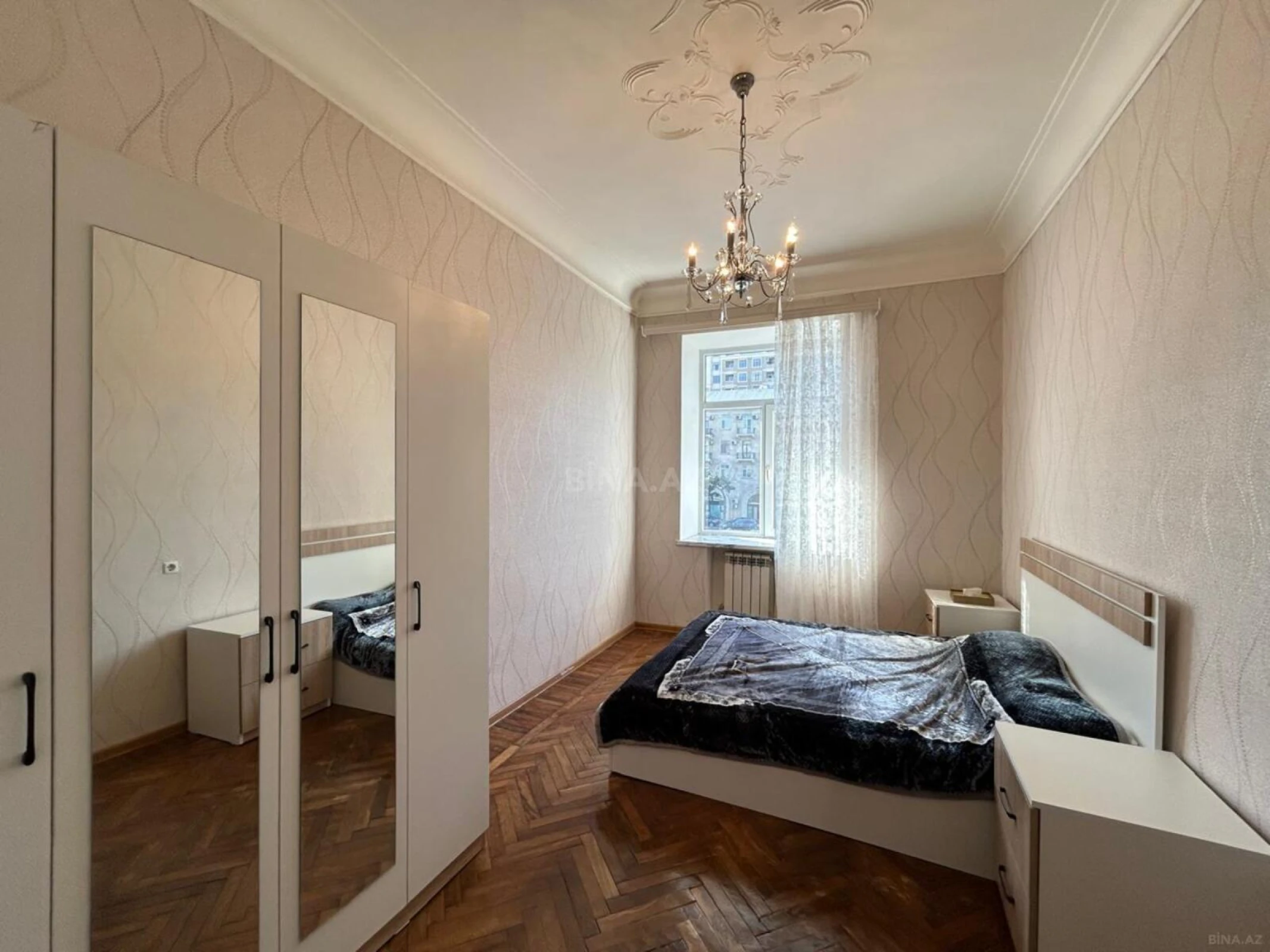 Satılır 3 otaqlı mənzil 90 m²