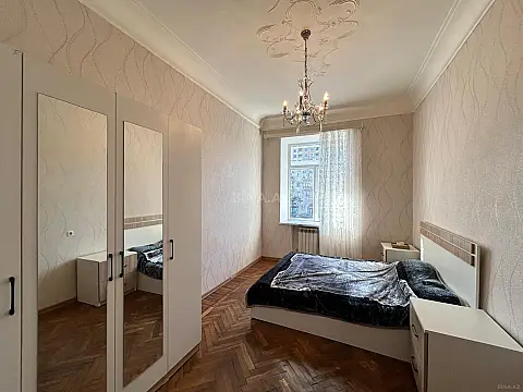 Satılır 3 otaqlı mənzil 90 m²