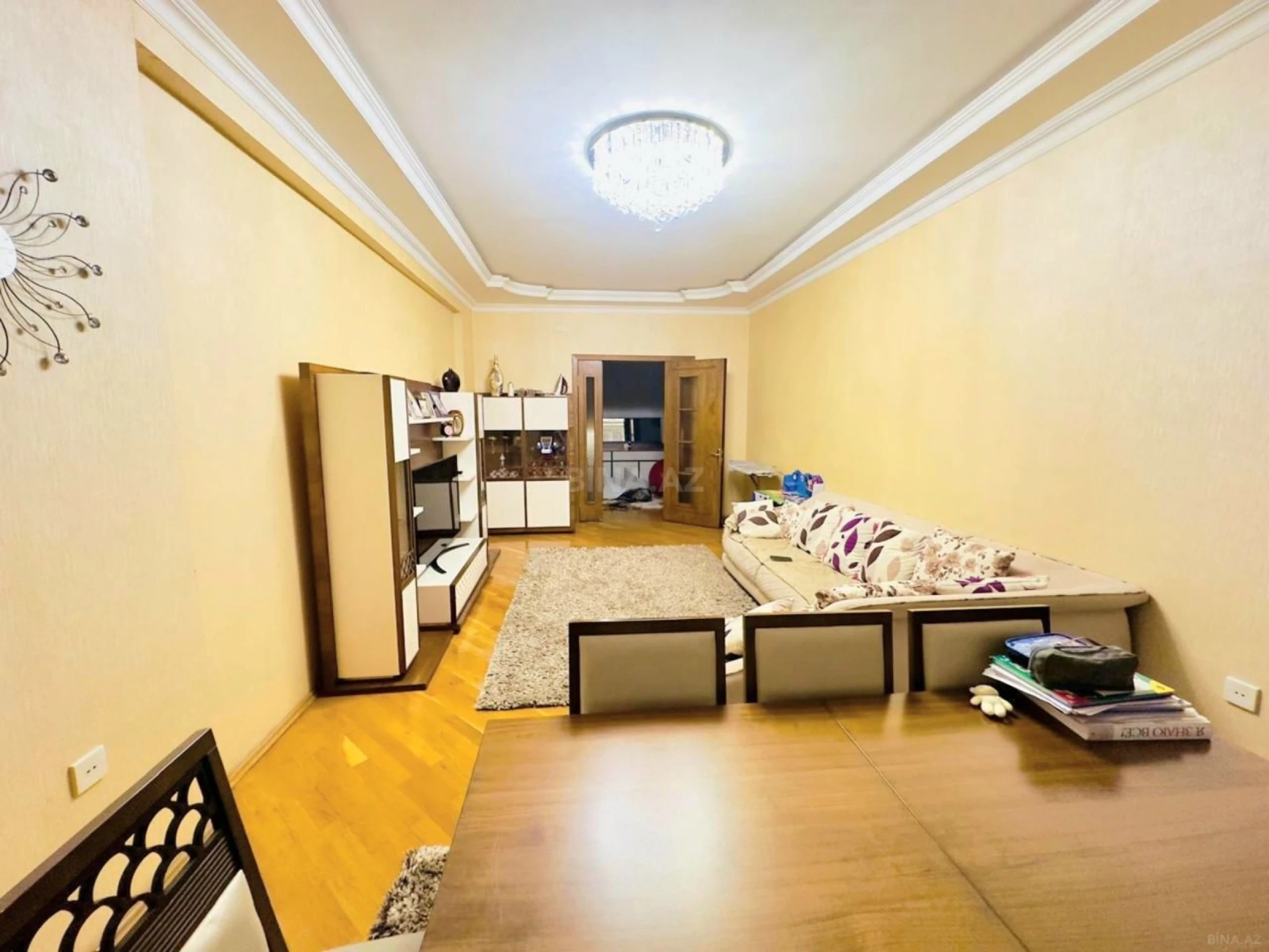 Satılır 3 otaqlı mənzil 128 m²