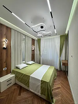 Satılır 2 otaqlı mənzil 72 m²