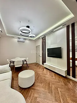 Satılır 2 otaqlı mənzil 72 m²