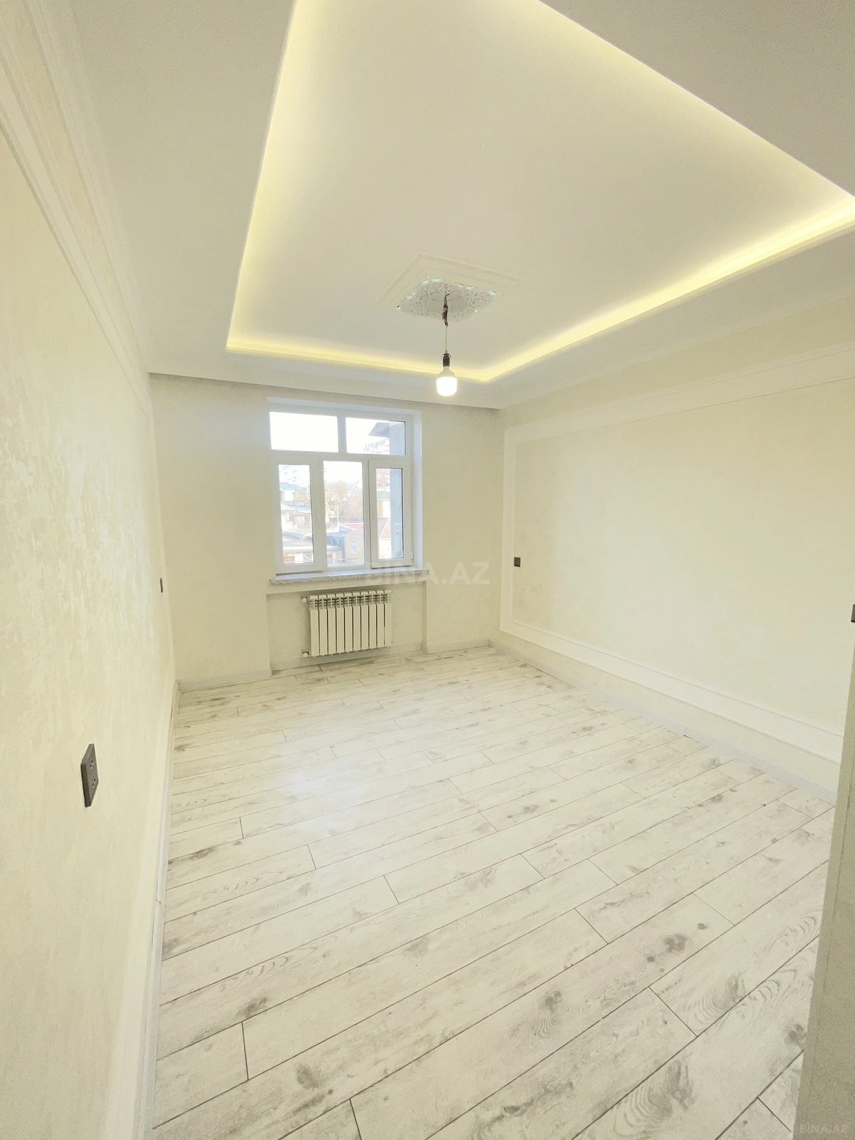 Satılır 2 otaqlı mənzil 68 m²
