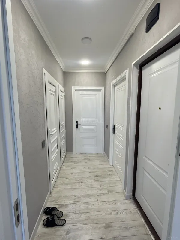 Satılır 2 otaqlı mənzil 68 m²