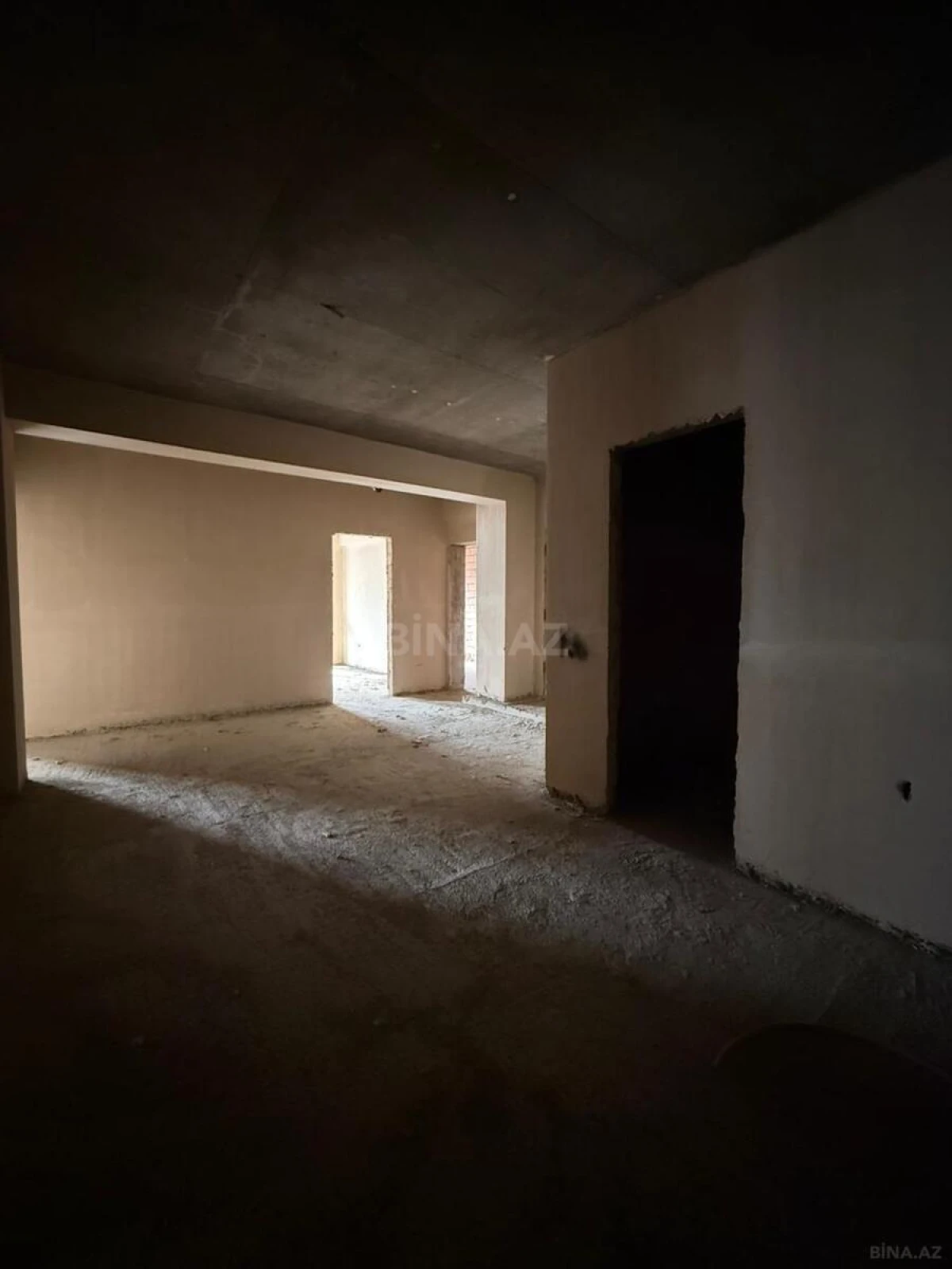 Kirayə verilir 10 otaqlı ofis 300 m²