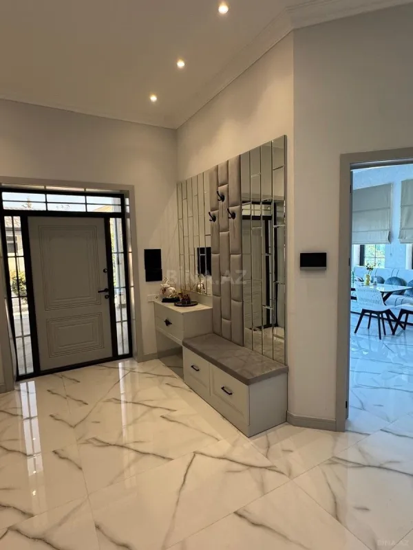 Satılır 5 otaqlı həyət evi 260 m²