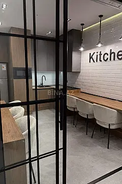 Kirayə verilir 2 otaqlı ofis 200 m²