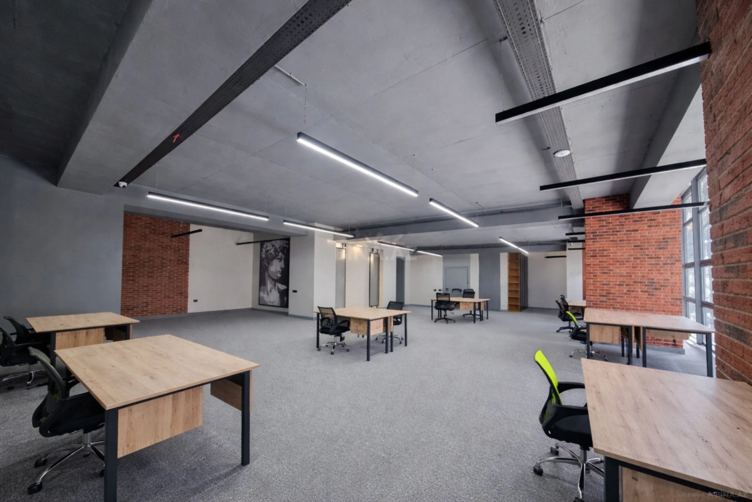 Kirayə verilir 2 otaqlı ofis 200 m²