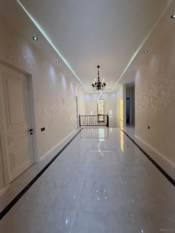 Satılır 6 otaqlı həyət evi 300 m²