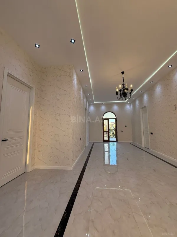 Satılır 6 otaqlı həyət evi 300 m²