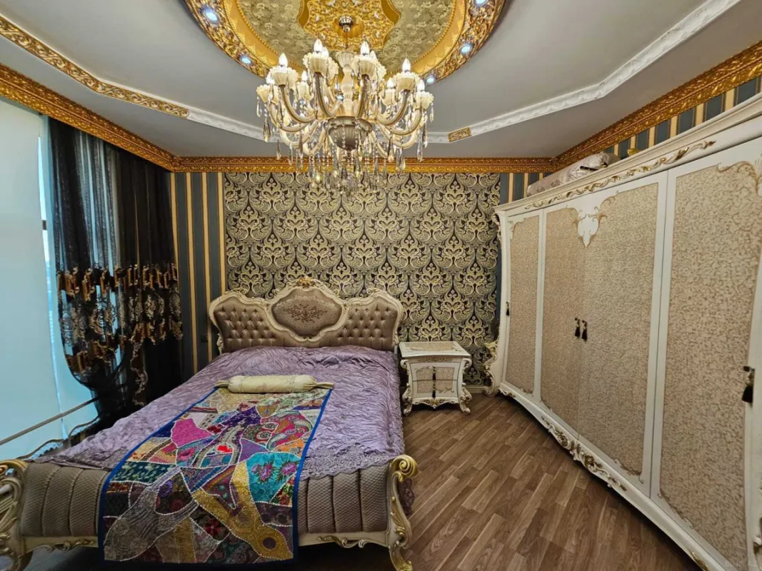 Satılır 6 otaqlı həyət evi 315 m²