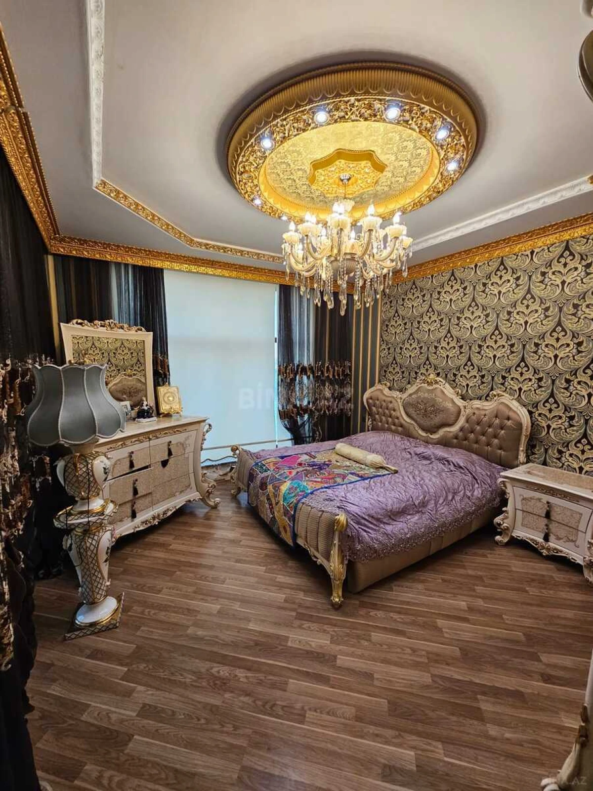 Satılır 6 otaqlı həyət evi 315 m²