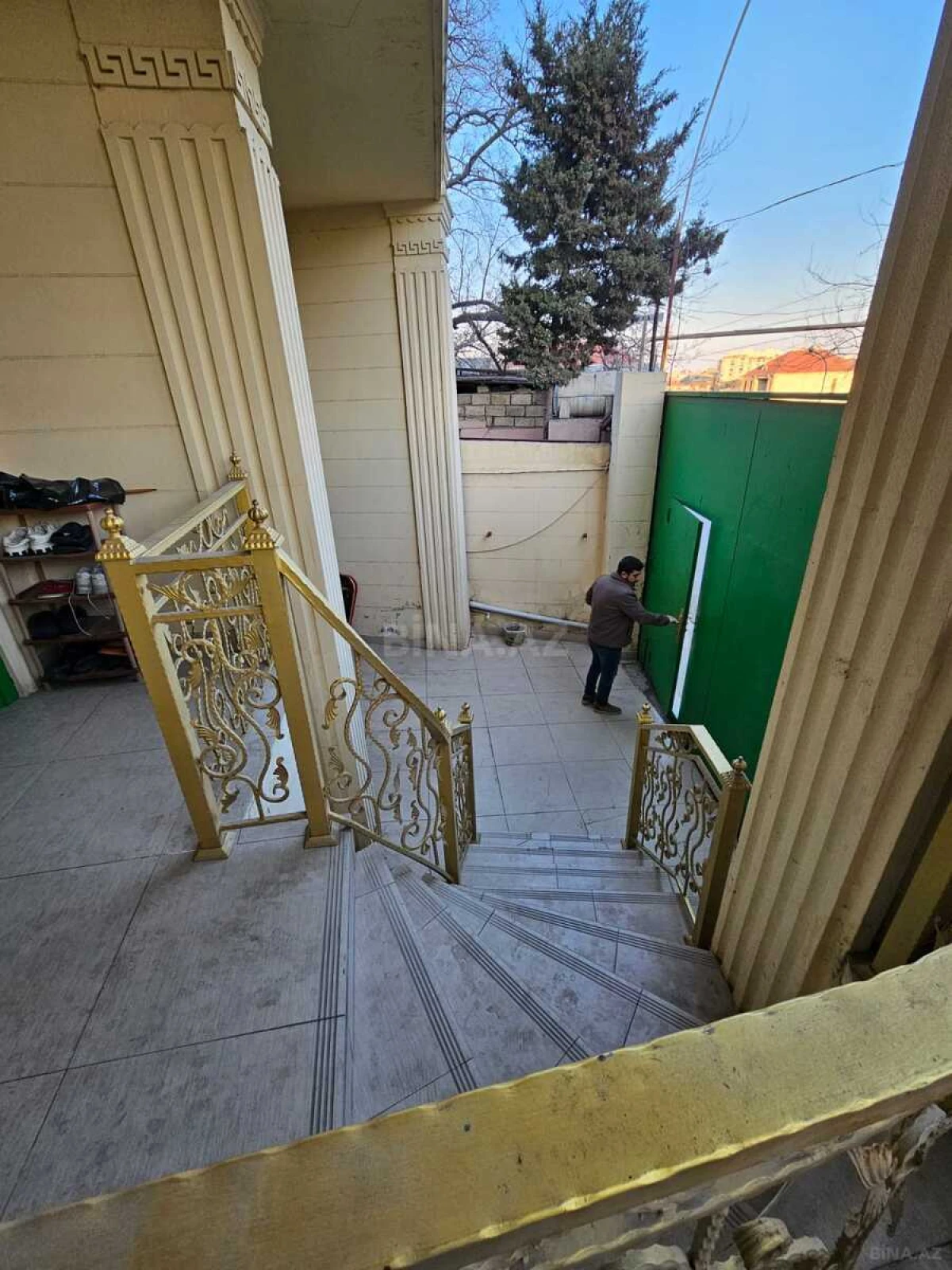 Satılır 6 otaqlı həyət evi 315 m²