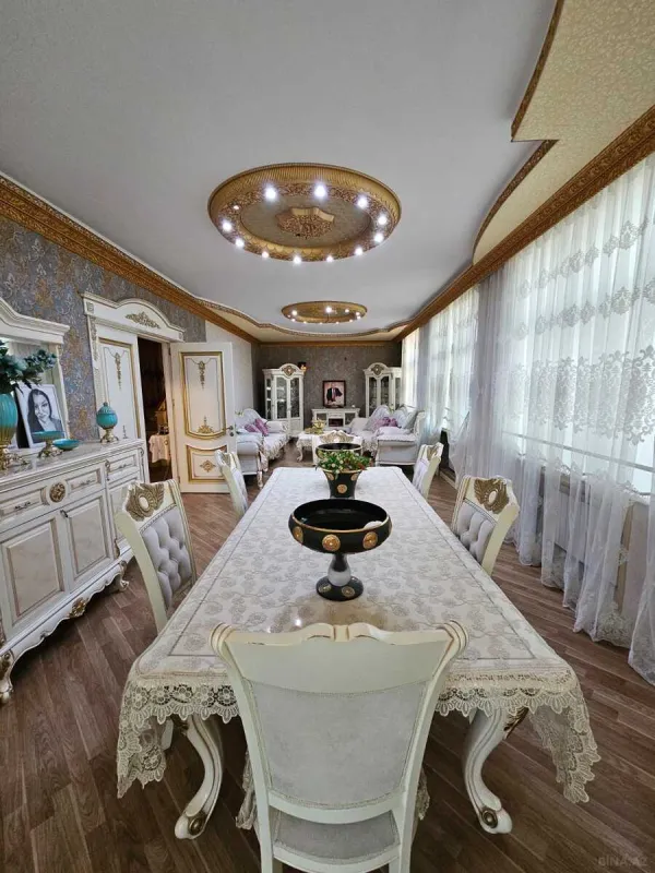 Satılır 6 otaqlı həyət evi 315 m²