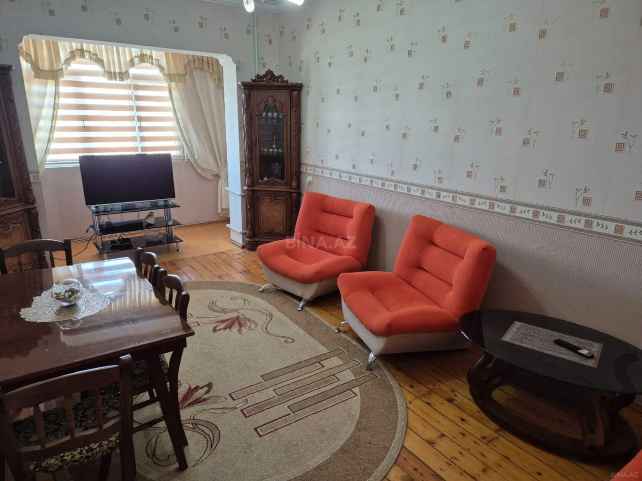 Satılır 4 otaqlı mənzil 100 m²