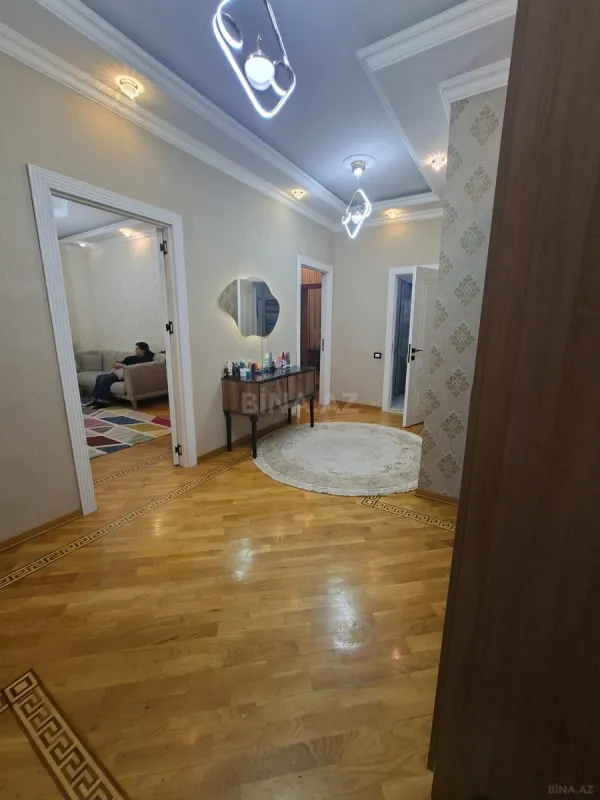 Satılır 3 otaqlı mənzil 92 m²