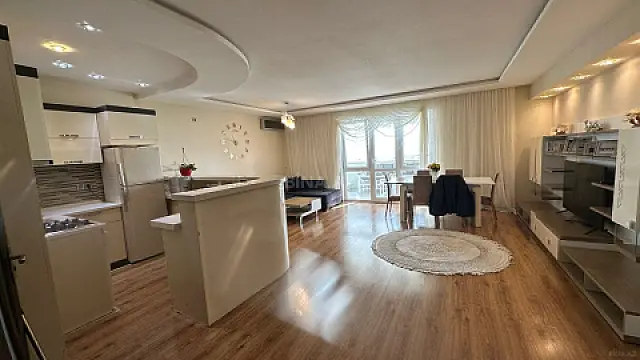 Kirayə verilir 3 otaqlı mənzil 141 m²