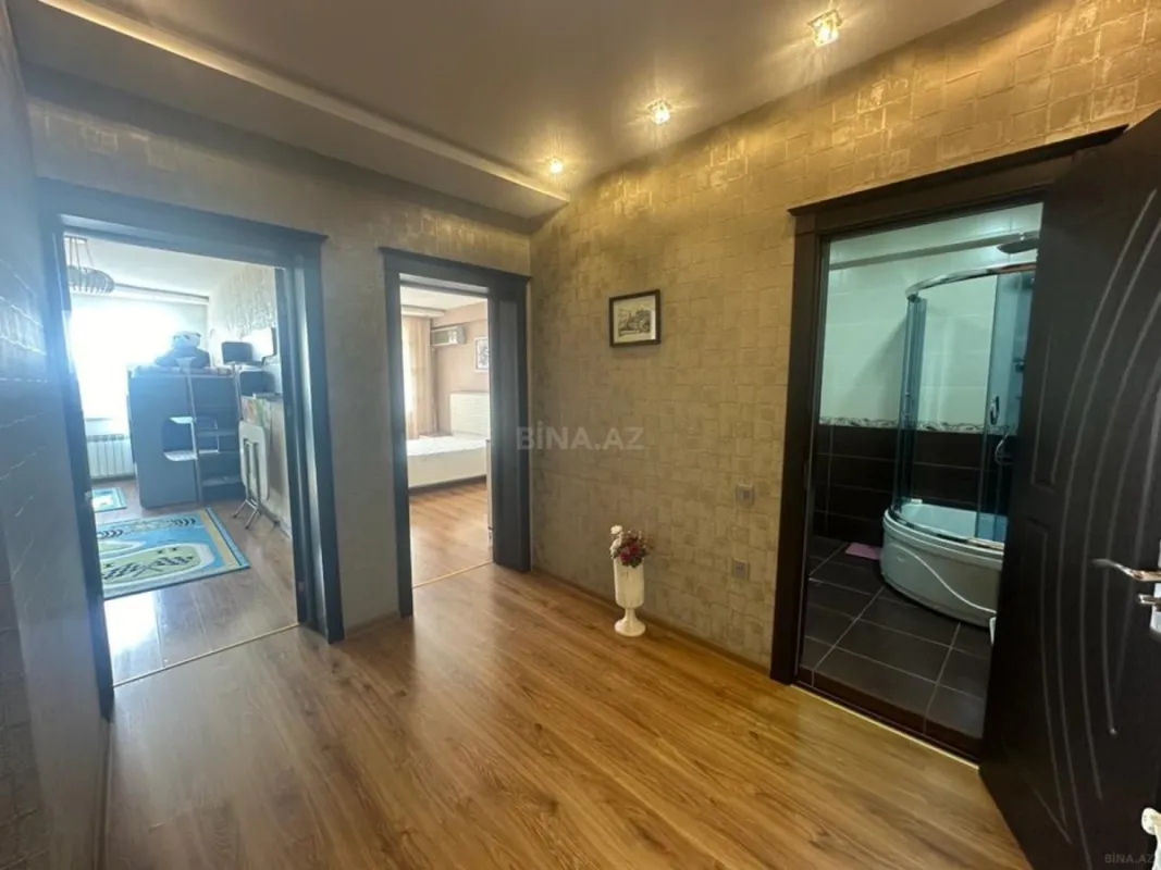 Kirayə verilir 3 otaqlı mənzil 141 m²