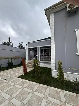 Kirayə verilir 5 otaqlı həyət evi 200 m²