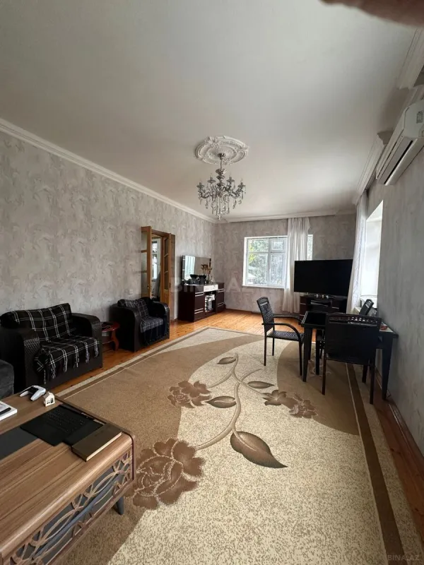Kirayə verilir 5 otaqlı həyət evi 200 m²