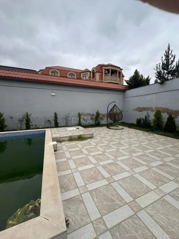 Kirayə verilir 5 otaqlı həyət evi 200 m²