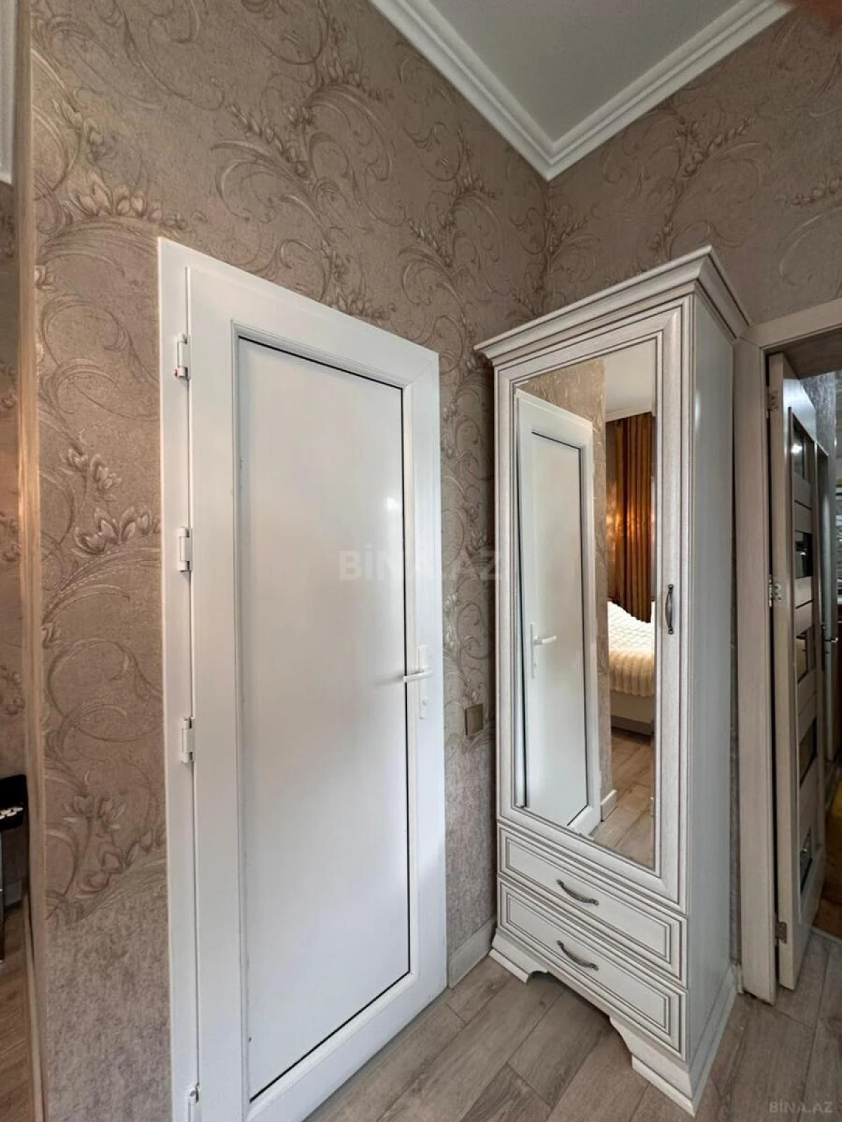 Kirayə verilir 5 otaqlı həyət evi 200 m²