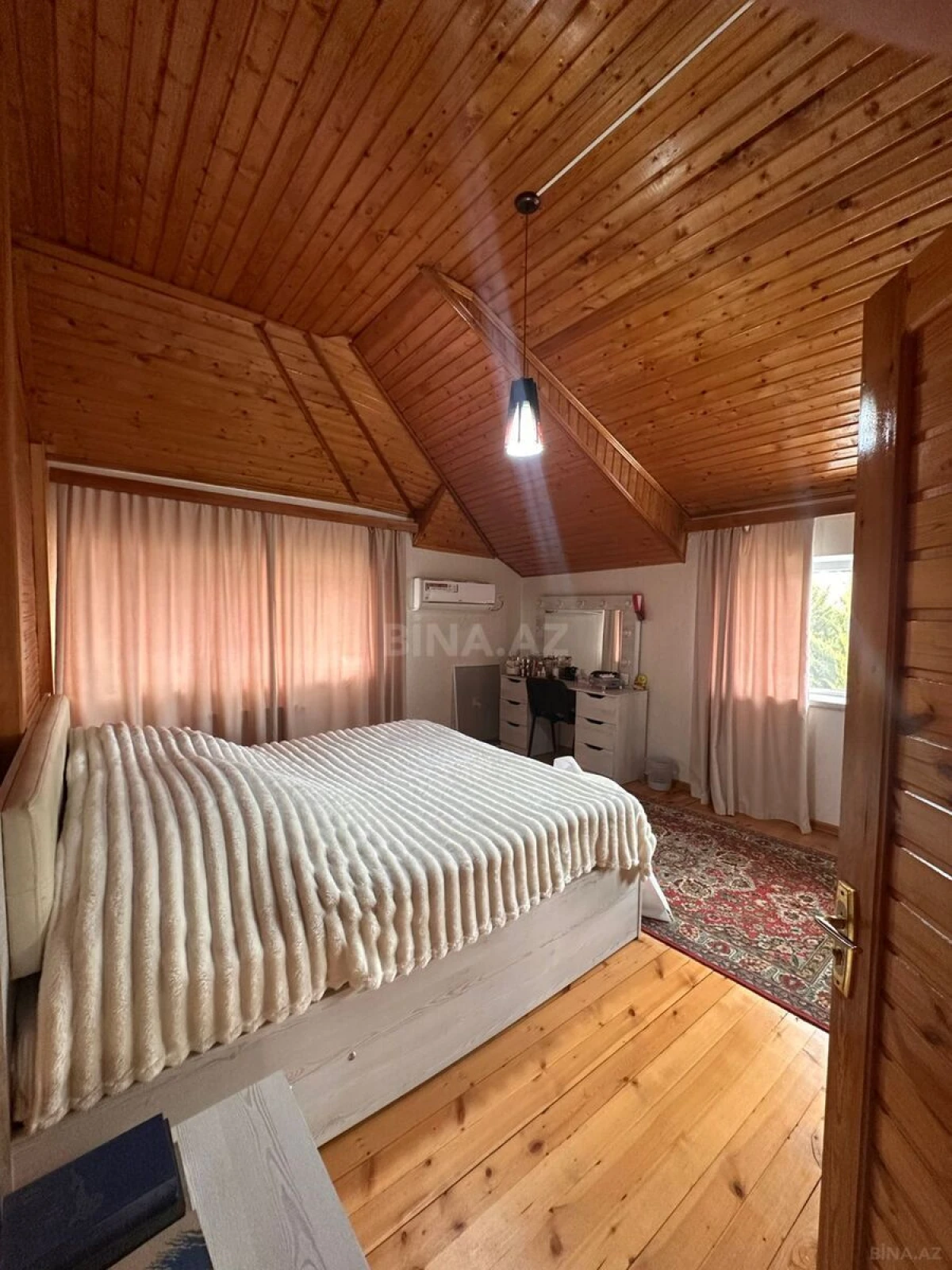 Kirayə verilir 5 otaqlı həyət evi 200 m²