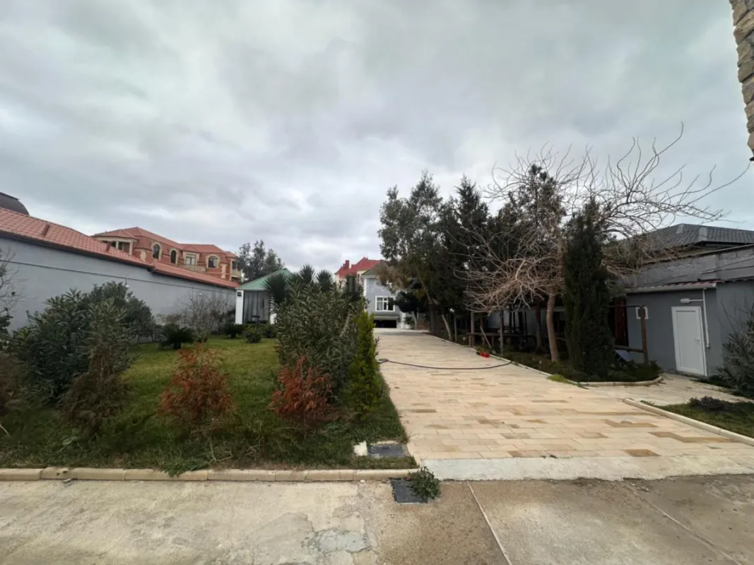 Kirayə verilir 5 otaqlı həyət evi 200 m²