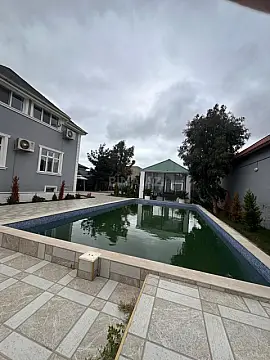 Kirayə verilir 5 otaqlı həyət evi 200 m²