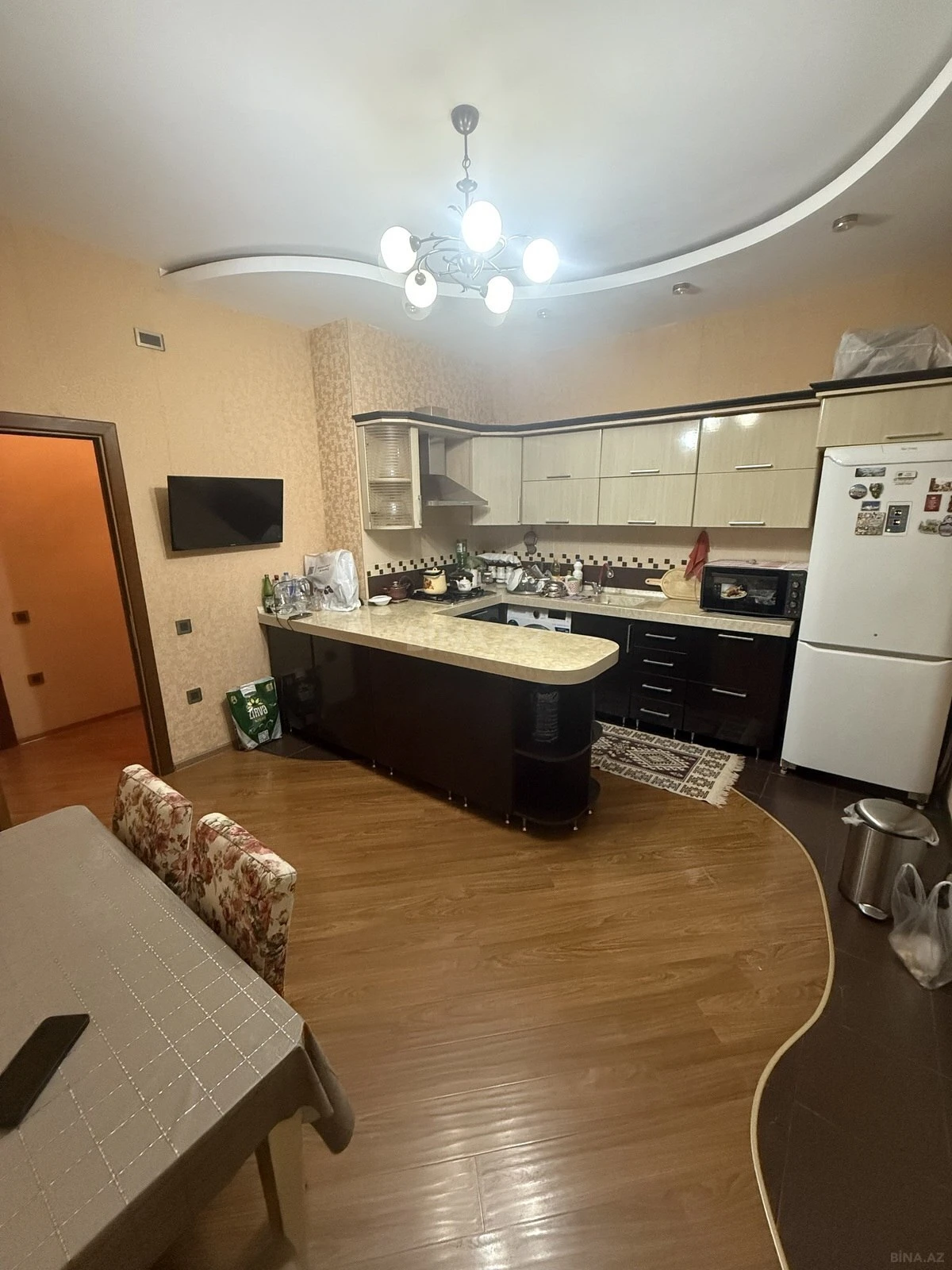 Kirayə verilir 3 otaqlı mənzil 120 m²