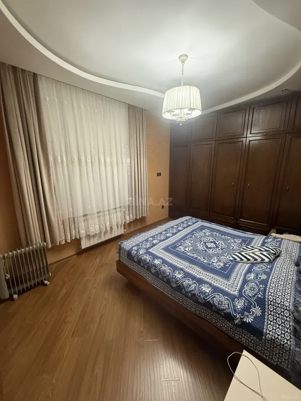 Kirayə verilir 3 otaqlı mənzil 120 m²