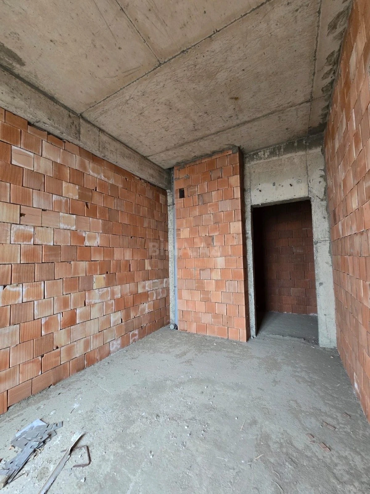 Satılır 2 otaqlı mənzil 52 m²