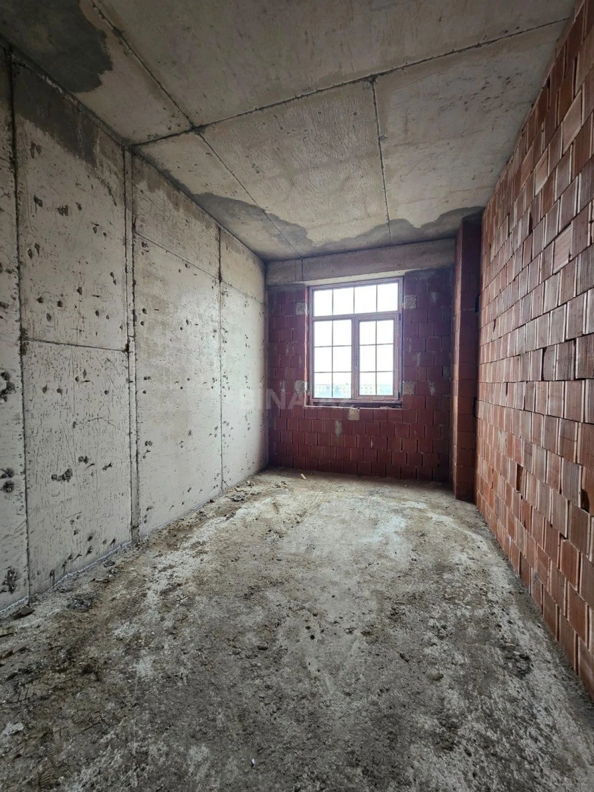 Satılır 2 otaqlı mənzil 52 m²