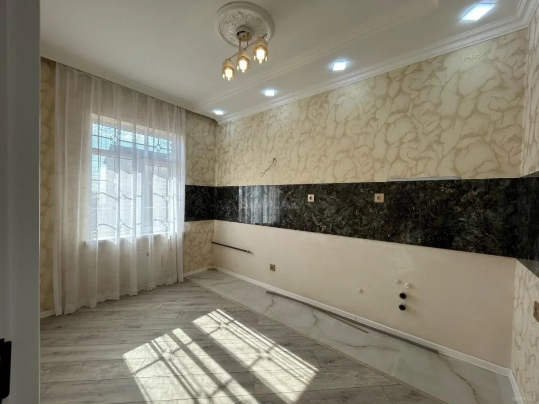 Satılır 3 otaqlı həyət evi 100 m²