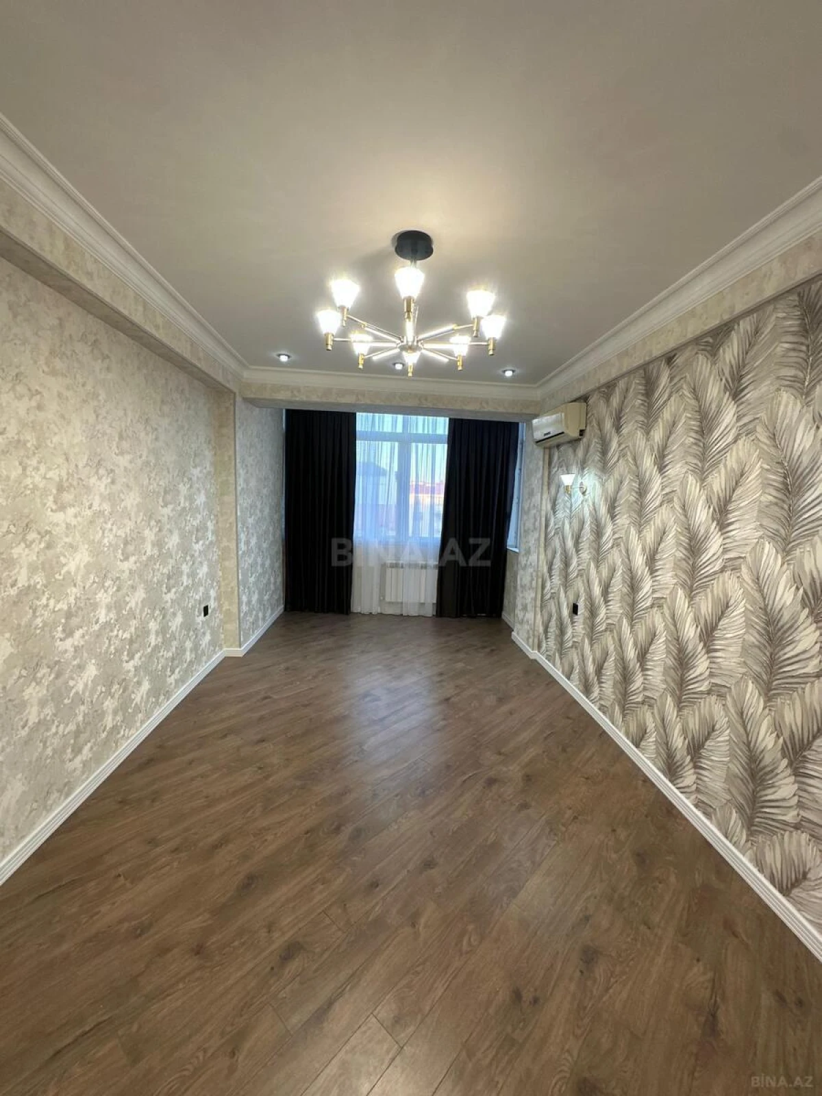Satılır 2 otaqlı mənzil 96 m²