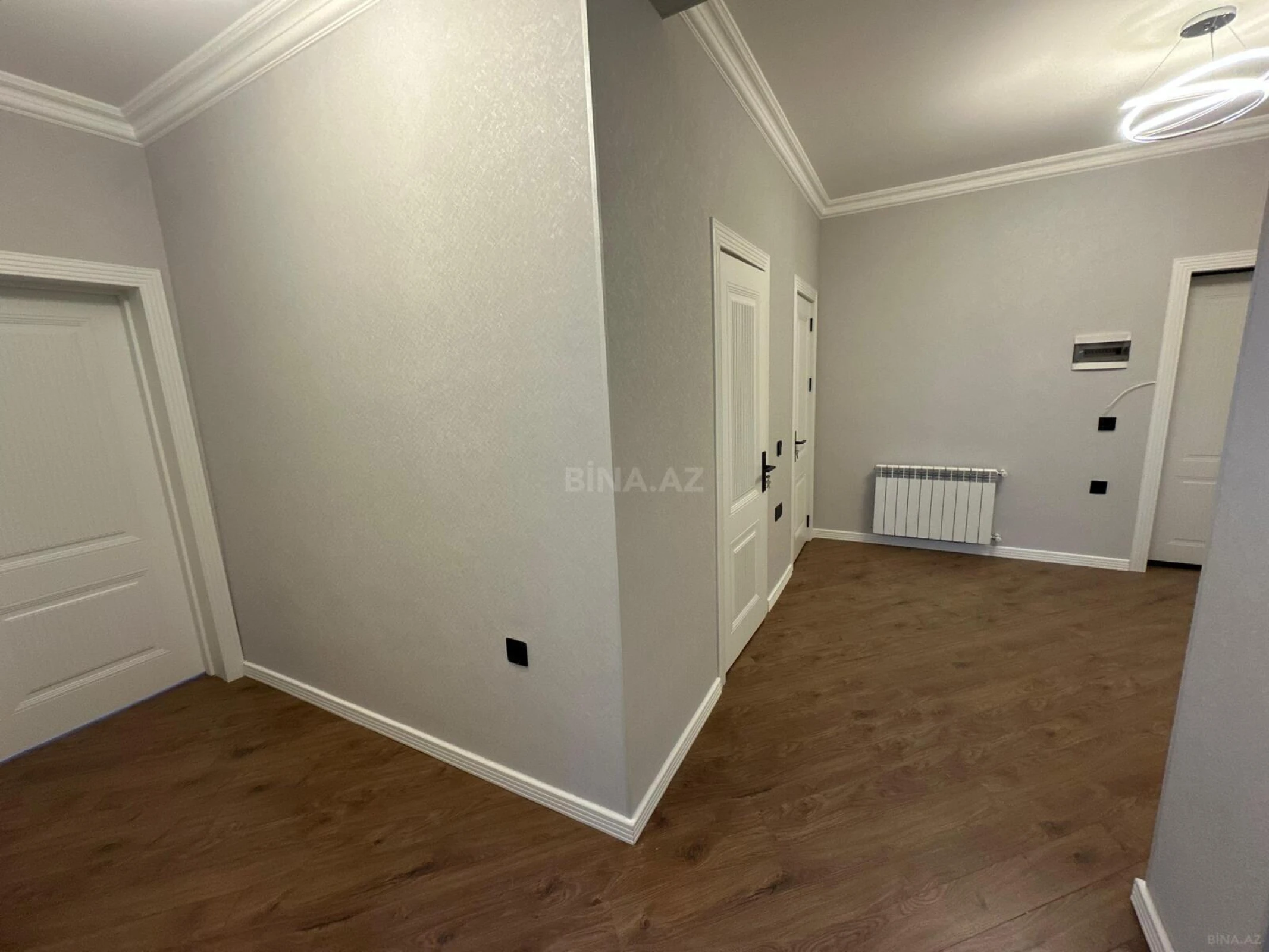Satılır 2 otaqlı mənzil 96 m²