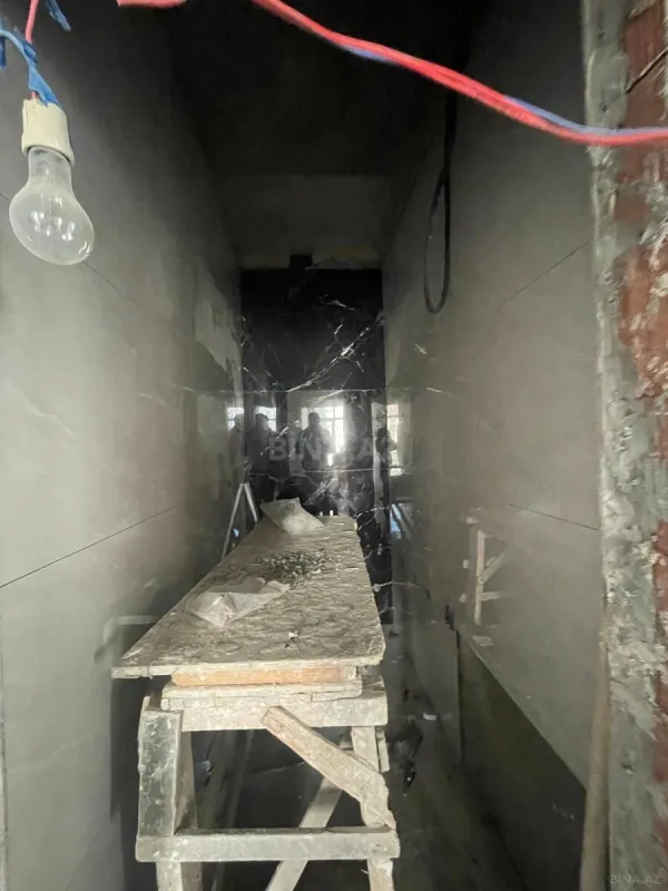 Satılır 3 otaqlı mənzil 139 m²