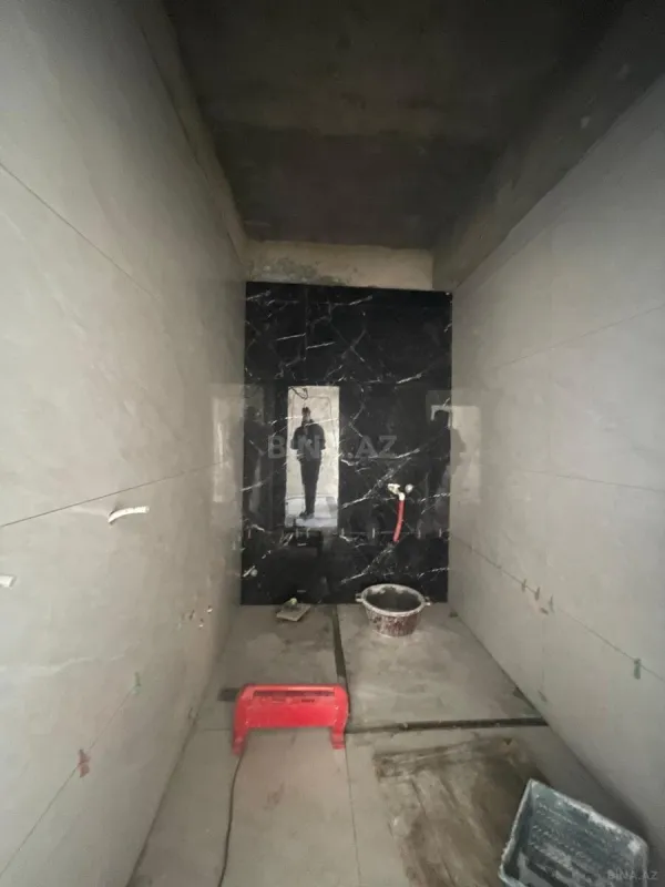 Satılır 3 otaqlı mənzil 139 m²