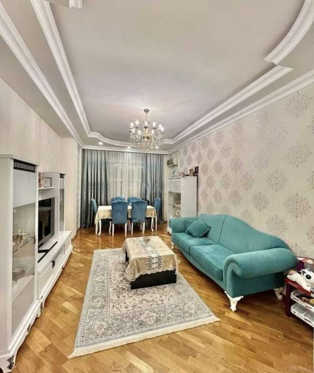 Satılır 3 otaqlı mənzil 95 m² — Bakı, Memar Əcəmi yanı 3 otaq 95.00 m²