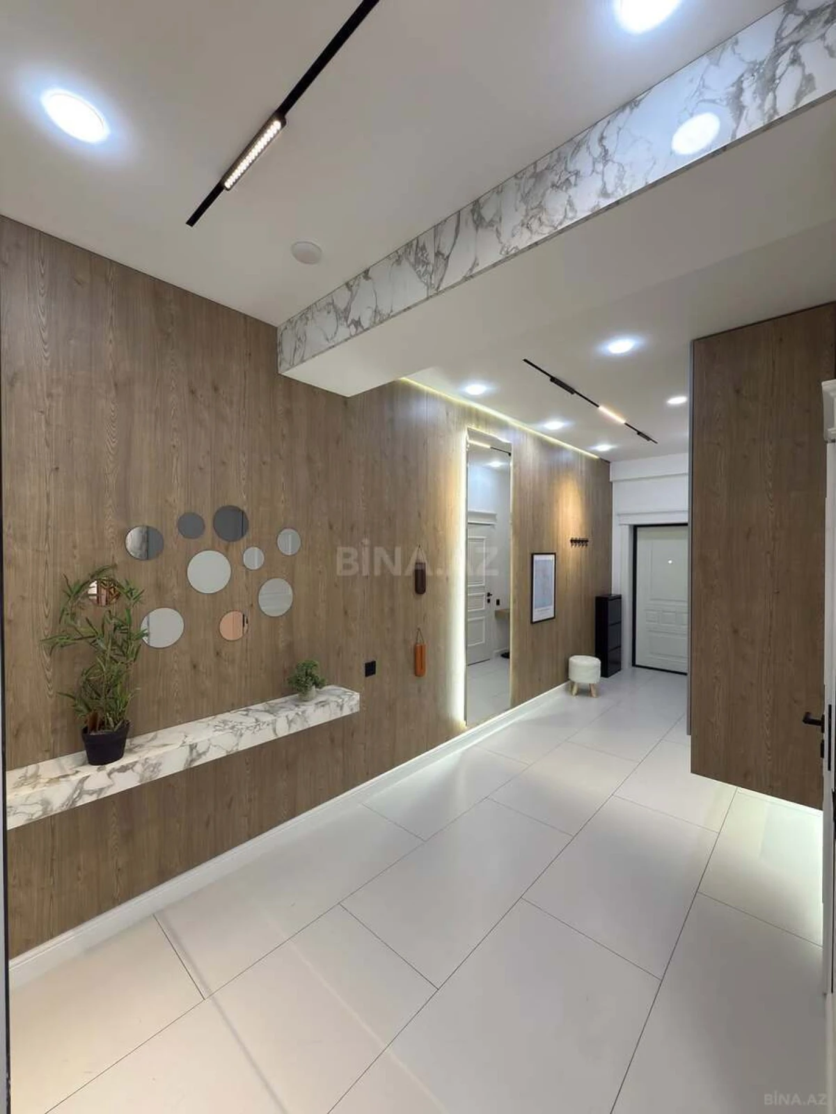 Satılır 3 otaqlı mənzil 117 m²