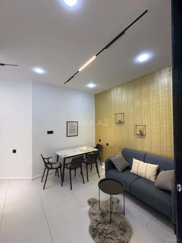 Satılır 3 otaqlı mənzil 117 m²